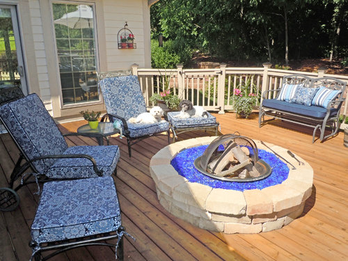 1339969319_beautiful_deck_cushion_source_lg