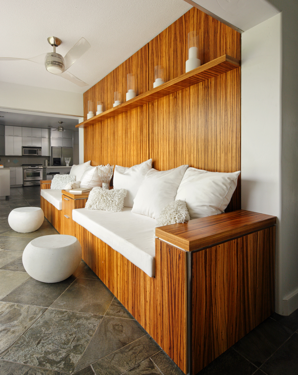 Hawaiian home’s modern white room created using custom cushions