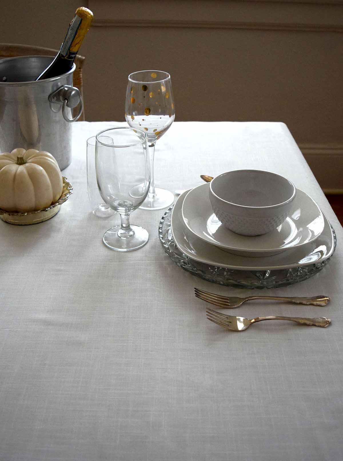 White Thanksgiving Table Decor